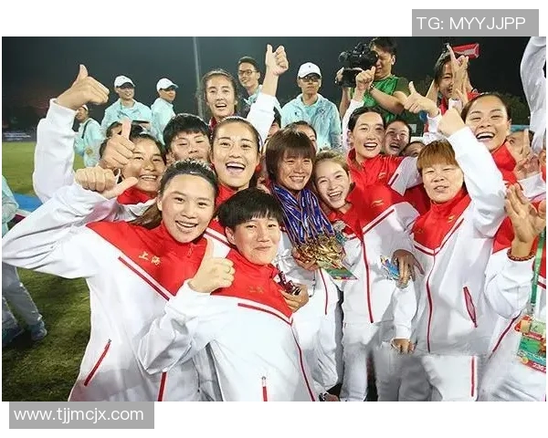 全运会特别报道：北京羽毛球队拼搏历程与荣耀瞬间的深度回顾