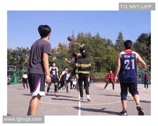 深圳篮球队在洲际杯中的默契配合展现了团队精神与战术执行力的完美结合