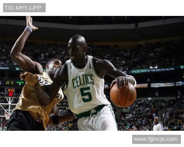 篮球明星与足球明星的魅力对决谁更帅气引发热议