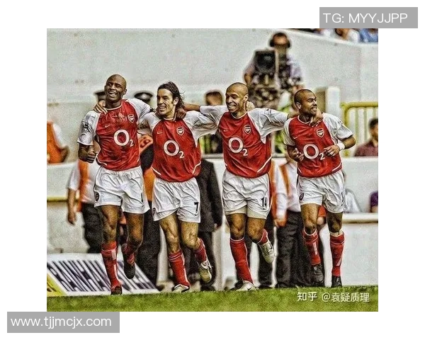 蓝猫图库独家揭秘足球明星背后的故事与精彩瞬间